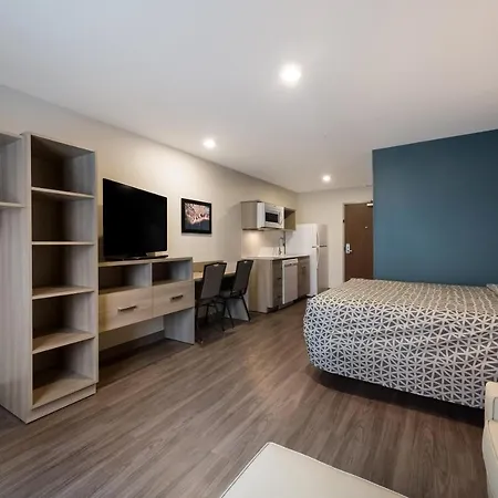 Woodspring Suites East Lansing - University Area